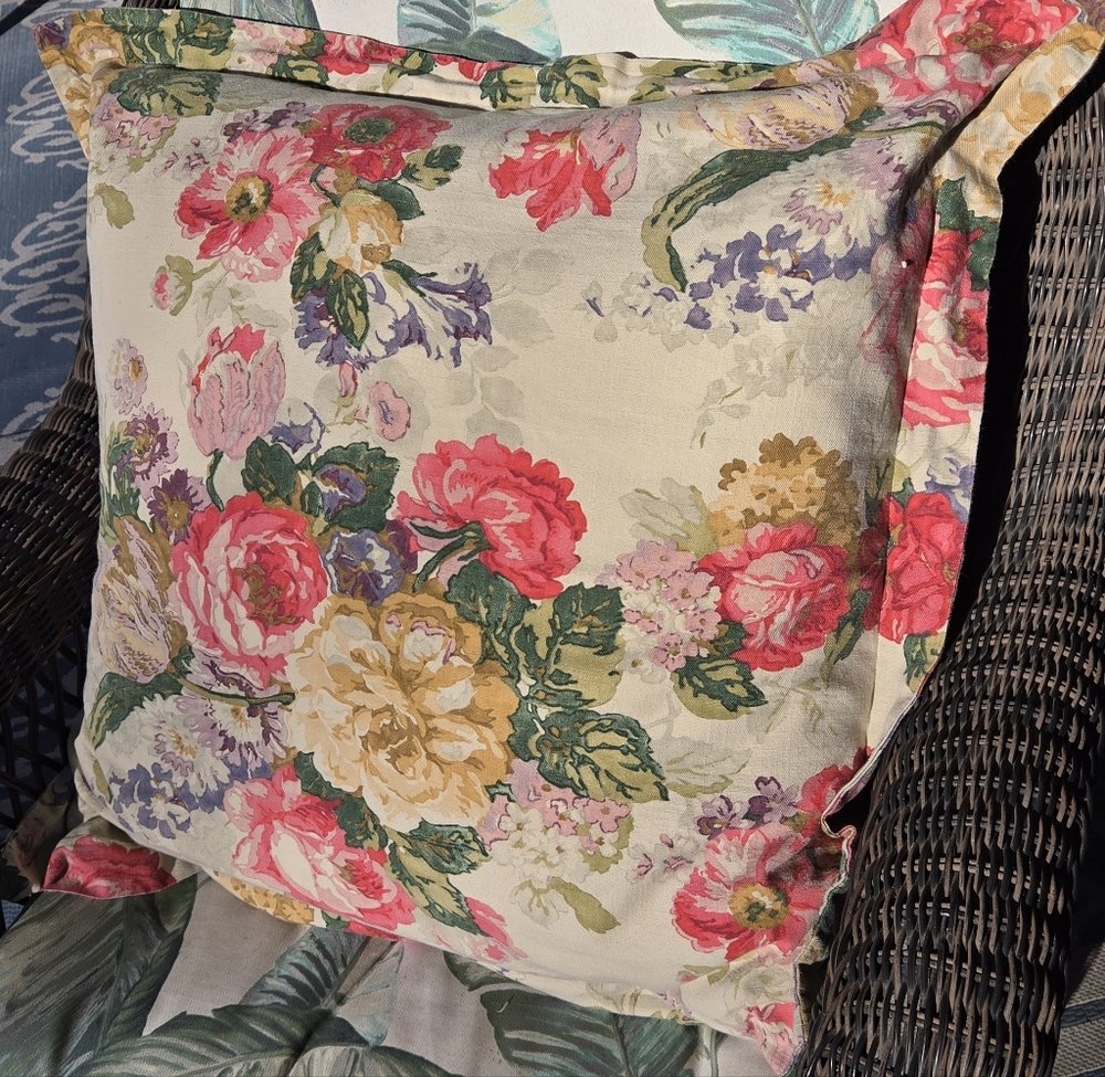 Lauren Ralph Lauren 1 Euro Sham Surrey Garden Floral Shabby Chic